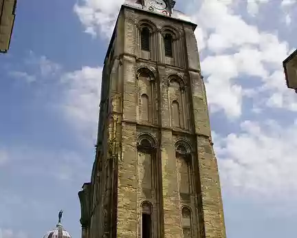 PXL101 Tour de l'Horloge (XIè-XVIè s.) vestige de la Collégiale St-Martin (Tour sud de la façade)